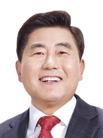 김용